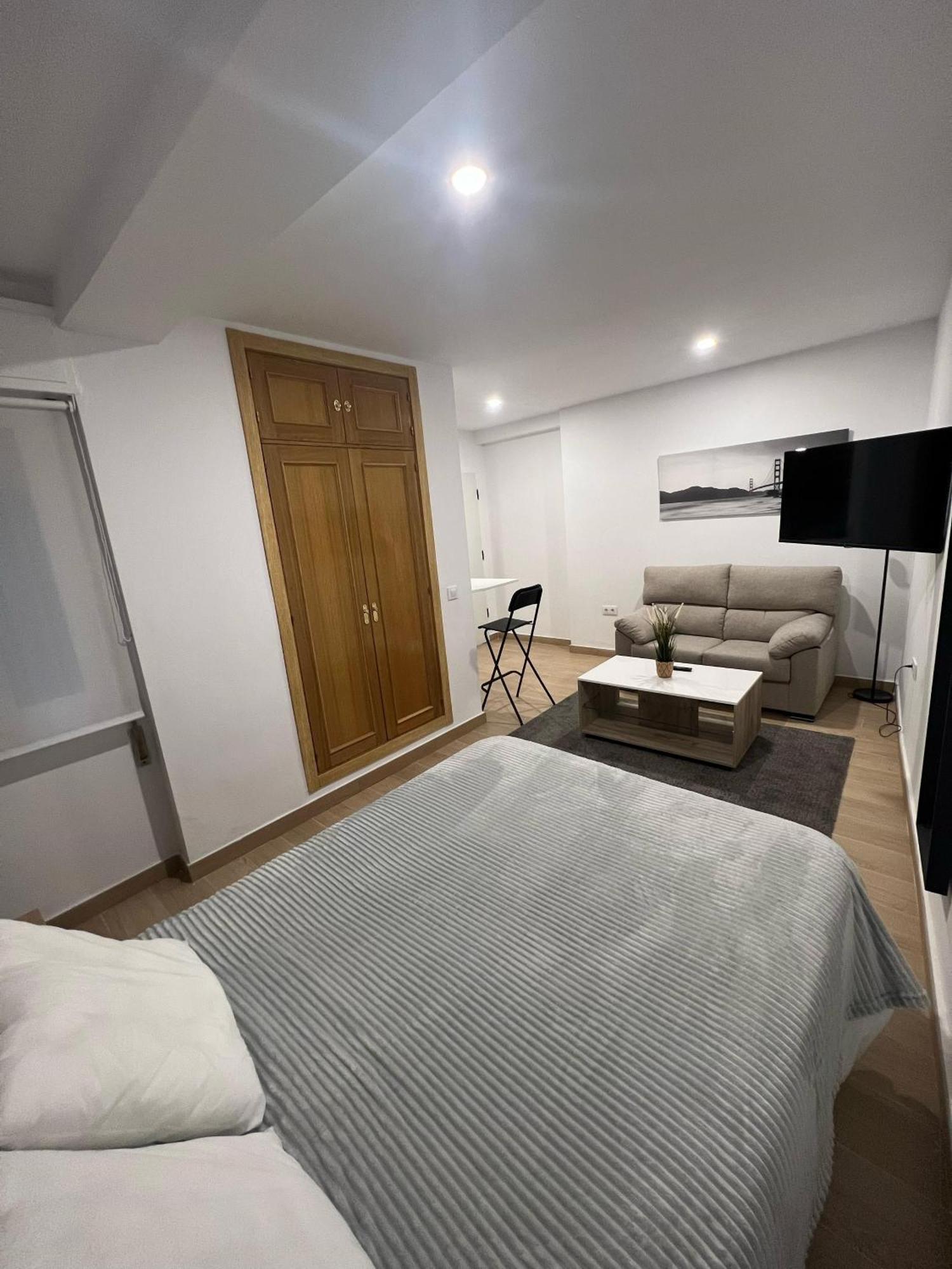 G&H Apartments - Apartamento Porvenir Херес де ла Фронтера Екстериор снимка